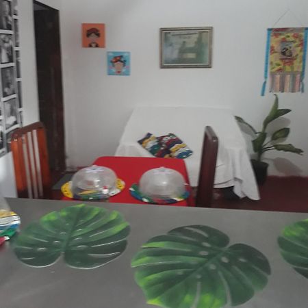 Perto Do Aeroporto De Salvador - Dona Pitanga Hostel Lauro de Freitas Bagian luar foto