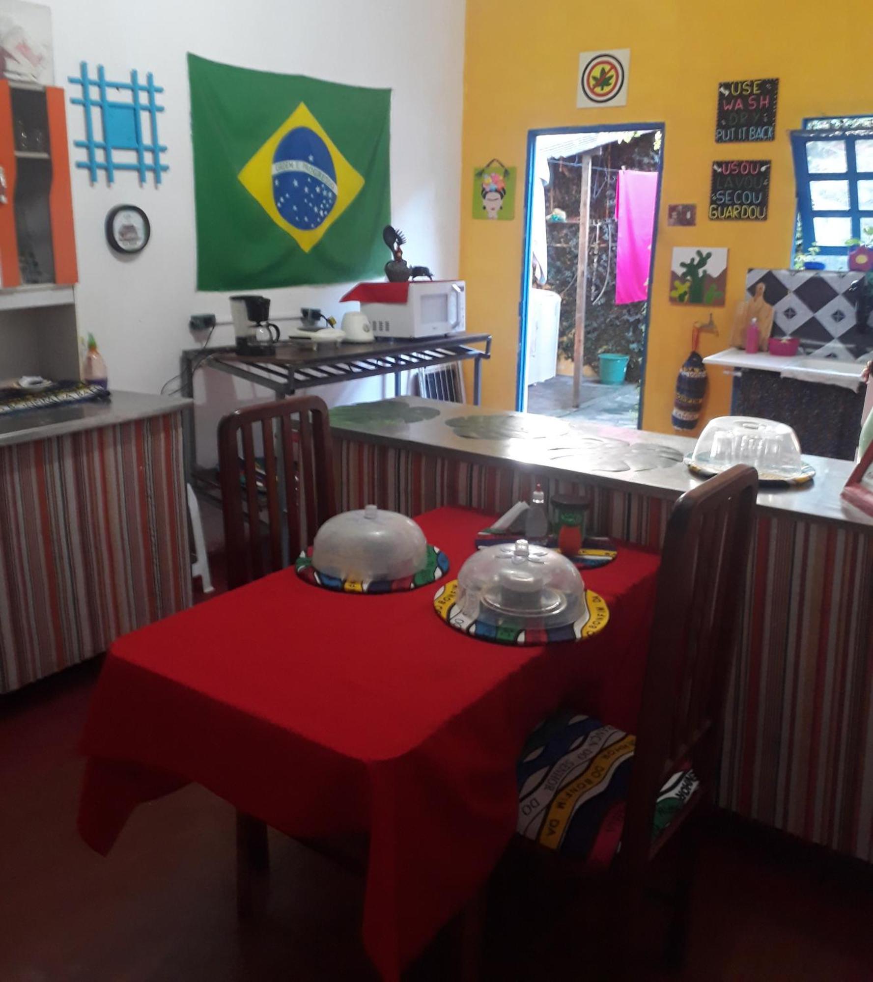 Perto Do Aeroporto De Salvador - Dona Pitanga Hostel Lauro de Freitas Bagian luar foto